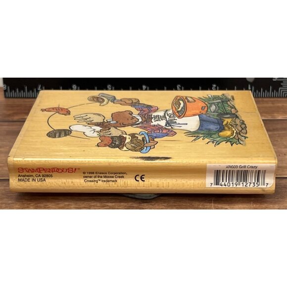 1998 ENESCO MOOSE CREEK CROSSING XR003 GRILL CRAZY WOOD MOUNTED RUBBER STAMP - Picture 4 of 6